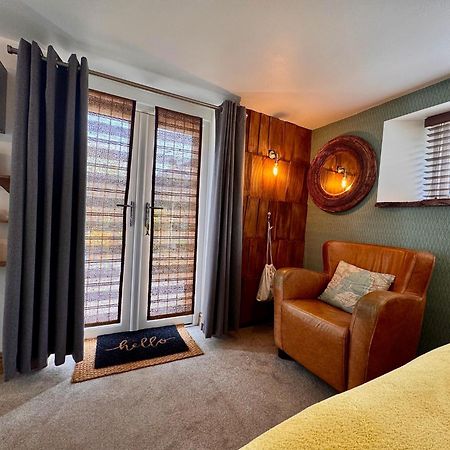 ソルカム Brightham House - Exclusively For Adults Bed & Breakfast エクステリア 写真