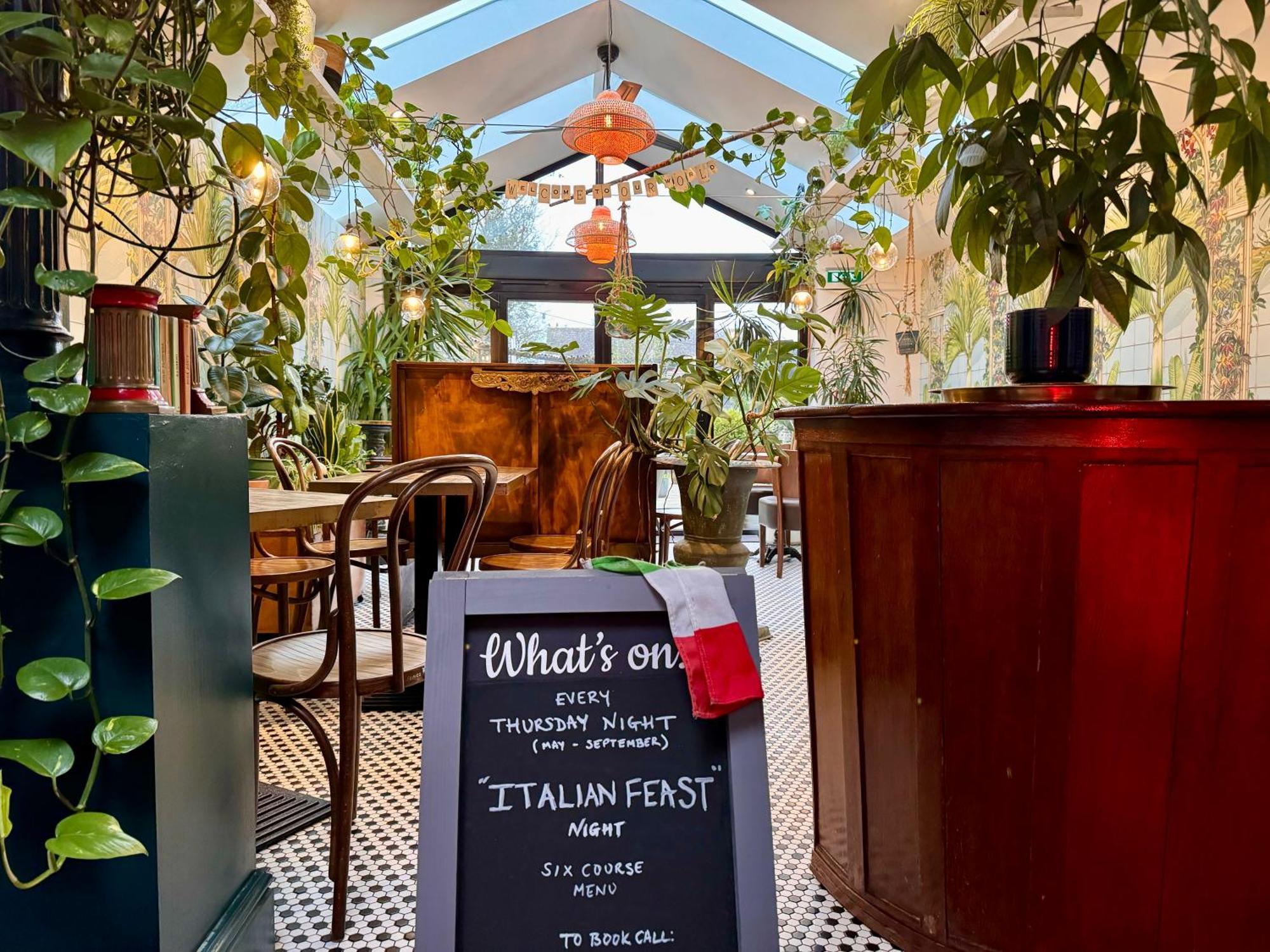 ソルカム Brightham House - Exclusively For Adults Bed & Breakfast エクステリア 写真