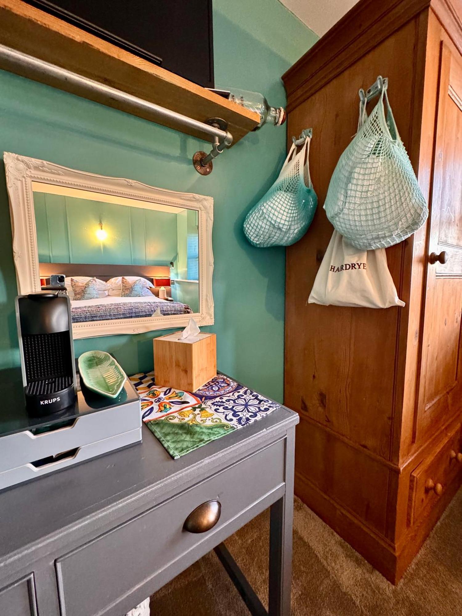 ソルカム Brightham House - Exclusively For Adults Bed & Breakfast エクステリア 写真