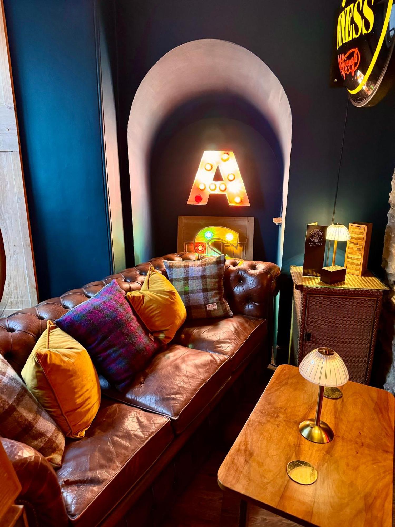 ソルカム Brightham House - Exclusively For Adults Bed & Breakfast エクステリア 写真