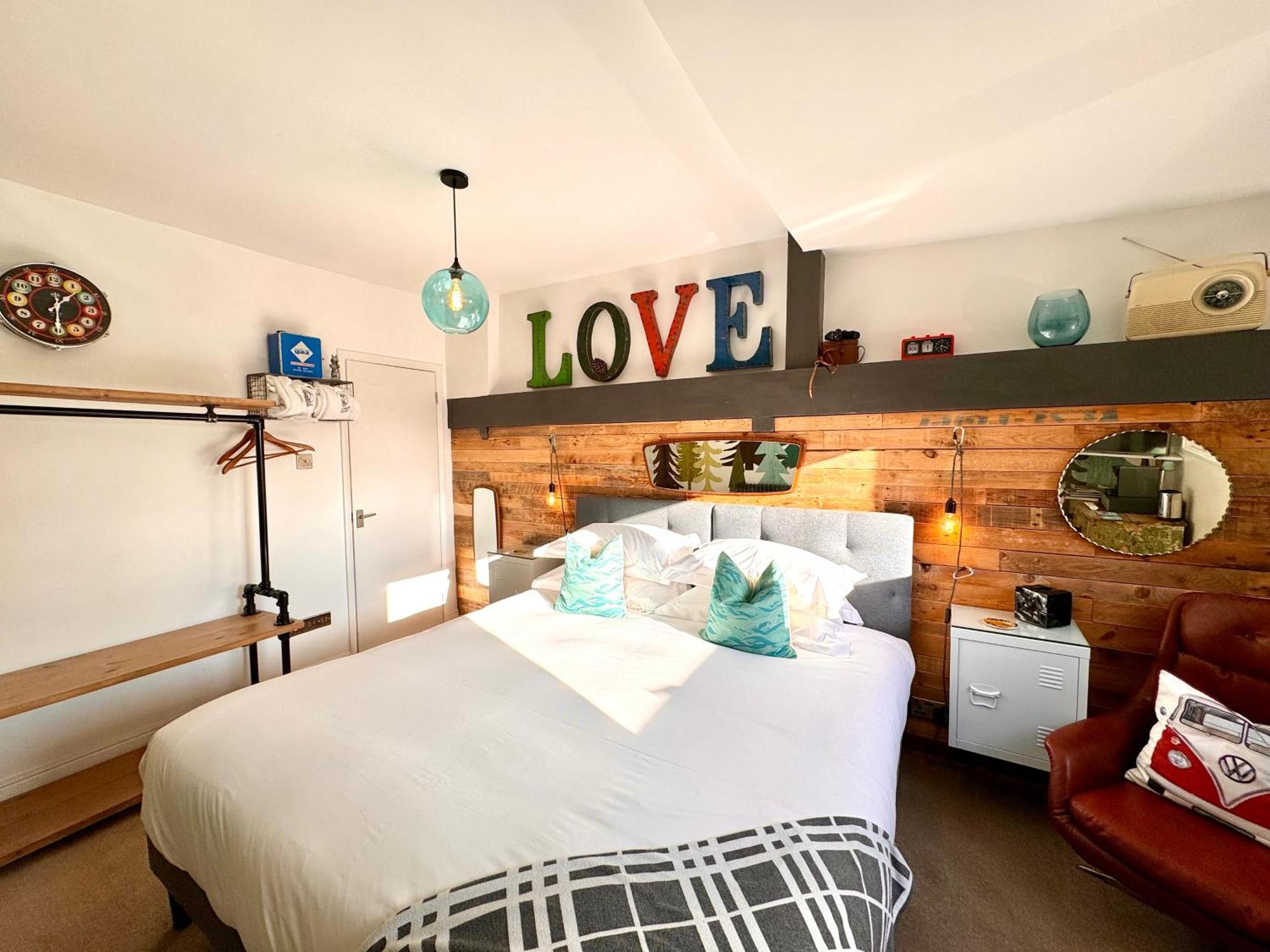 ソルカム Brightham House - Exclusively For Adults Bed & Breakfast エクステリア 写真