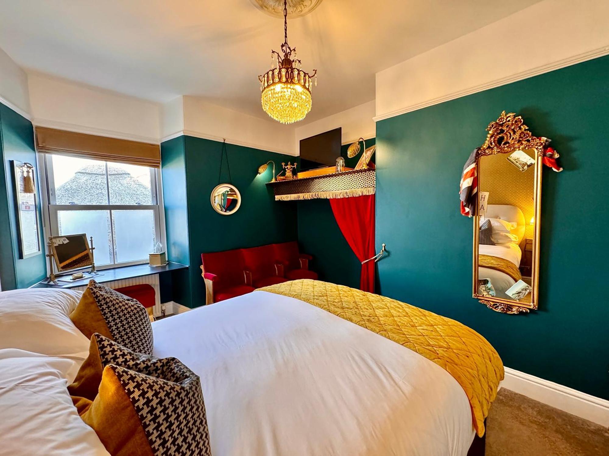 ソルカム Brightham House - Exclusively For Adults Bed & Breakfast エクステリア 写真