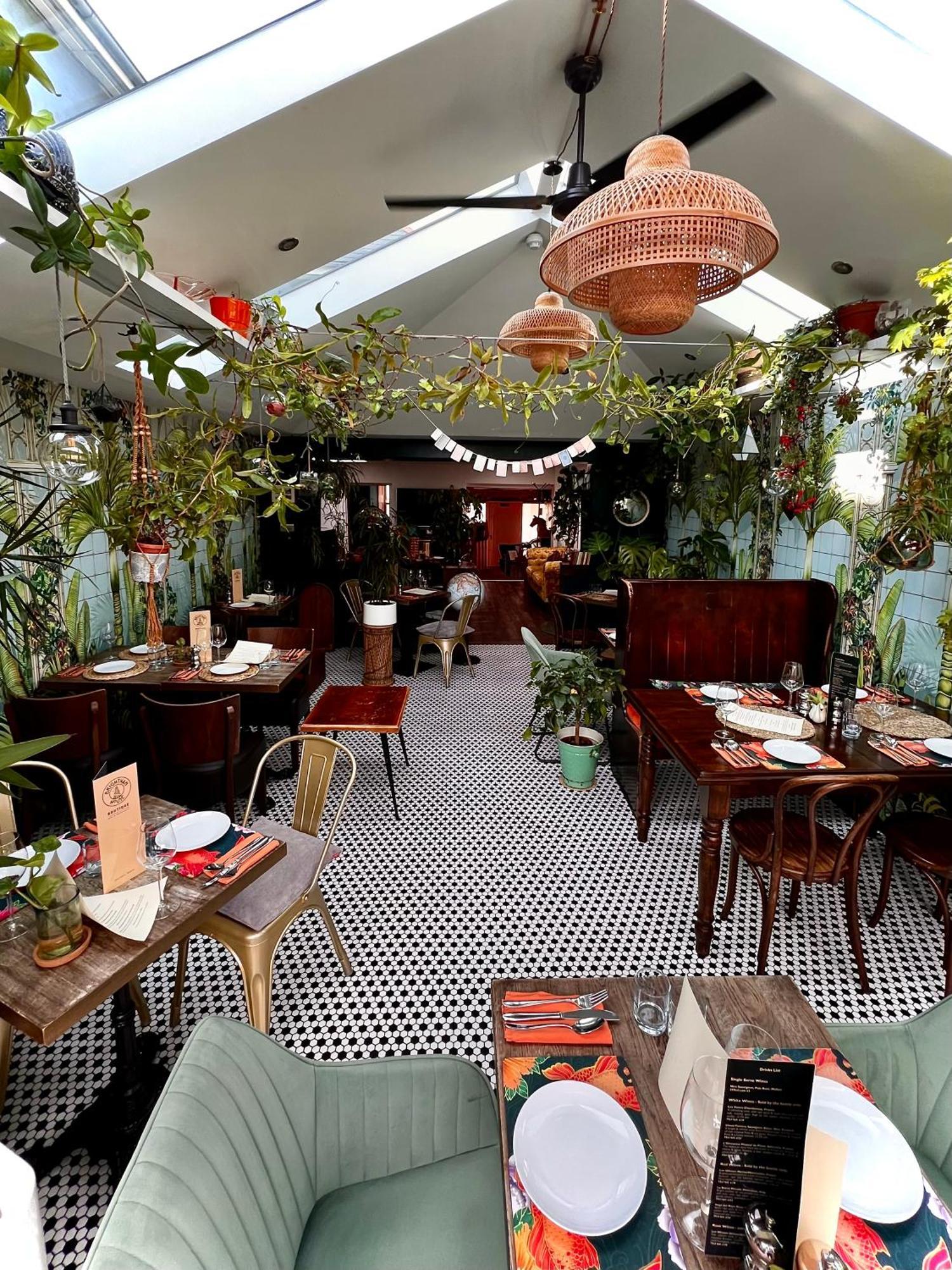 ソルカム Brightham House - Exclusively For Adults Bed & Breakfast エクステリア 写真