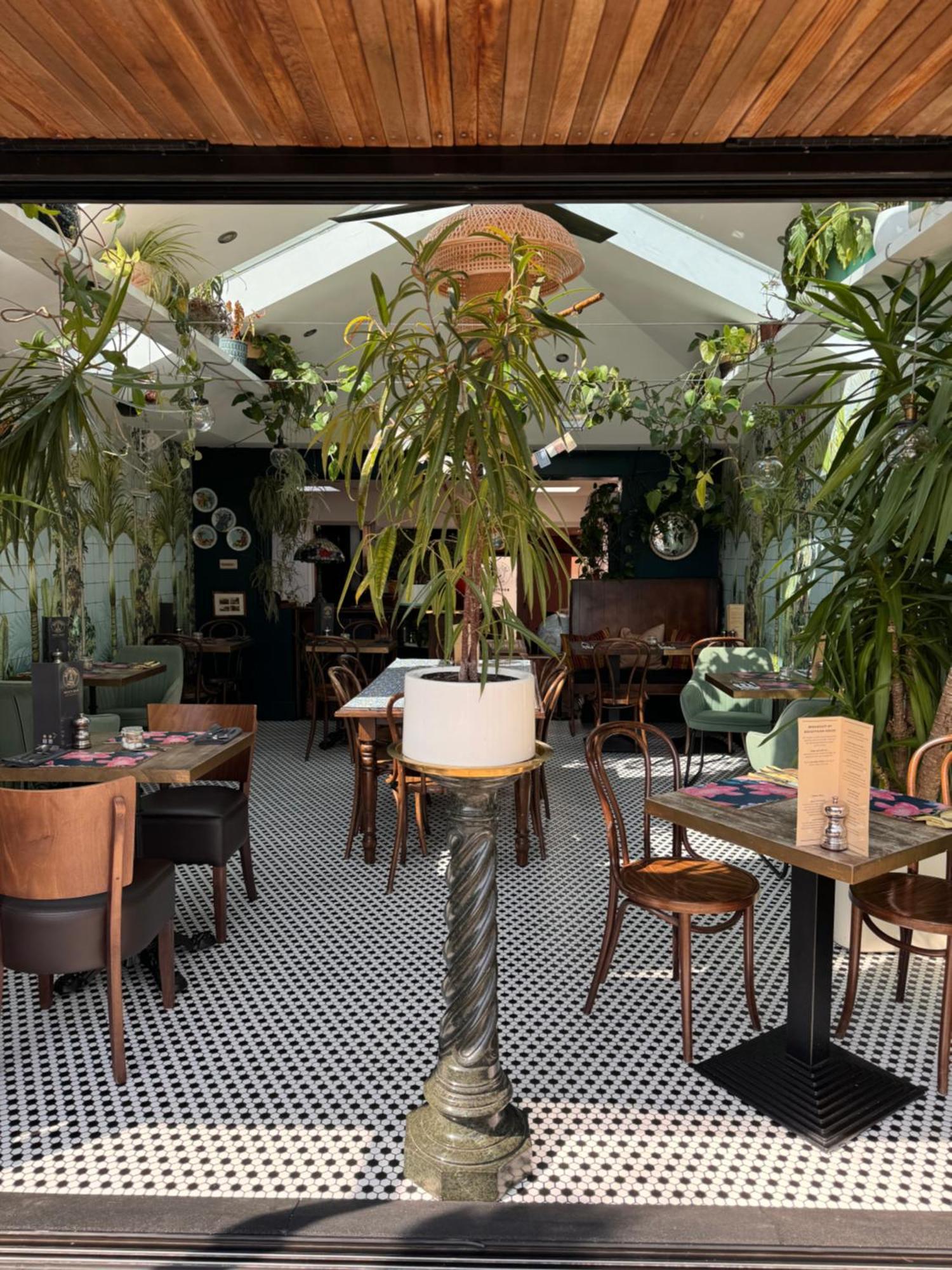 ソルカム Brightham House - Exclusively For Adults Bed & Breakfast エクステリア 写真
