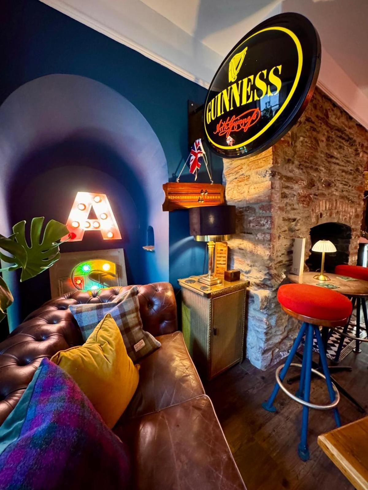 ソルカム Brightham House - Exclusively For Adults Bed & Breakfast エクステリア 写真